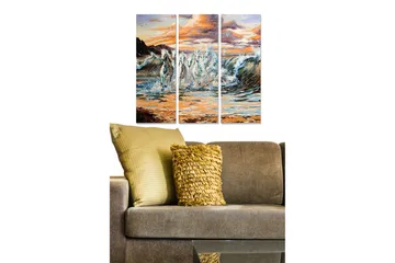 Canvastavla i trä 3-delar 50x70 cm - Sprudlande hästar som galopperar genom vågorna - Blå / Vit / Orange - Inredning - Tavlor & posters - Canvastavla