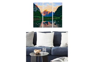 Canvastavla i trä 3-delar 50x70 cm - Storslagen berglandskap med spegelbild i stilla vatten - Grön / Blå / Orange - Inredning - Tavlor & posters - Canvastavla