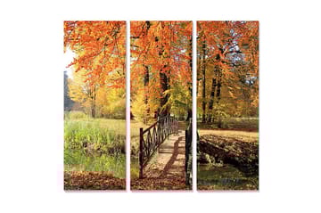 Canvastavla i trä 3-delar 50x70 cm - Vacker höstlandskap med färgglada träd och en bro över en stilla vattenyta - Orange / Gult / Grönt - Inredning - Tavlor & posters - Canvastavla