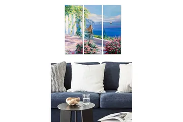 Canvastavla i trä 3-delar 50x70 cm - Vacker kvinna som blickar ut över havet med blommor i förgrunden - Blå / Grön / Rosa - Inredning - Tavlor & posters - Canvastavla