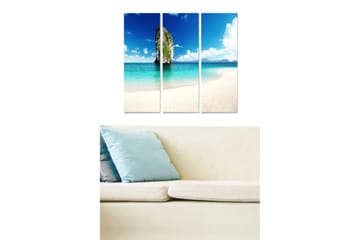 Canvastavla i trä 3-delar 50x70 cm - Vacker strand med klippformation och klarblå himmel - Blå / Turkos / Vit - Inredning - Tavlor & posters - Canvastavla