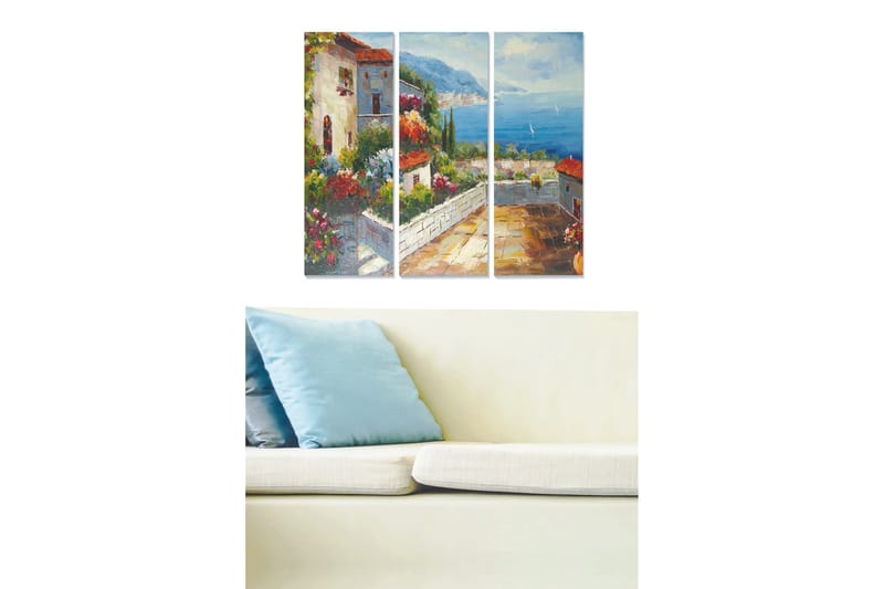 Canvastavla i trä 3-delar 50x70 cm - Vacker utsikt över en medelhavsinspirerad by med blommor och havet i bakgrunden, Grön / Blå / Terrakotta