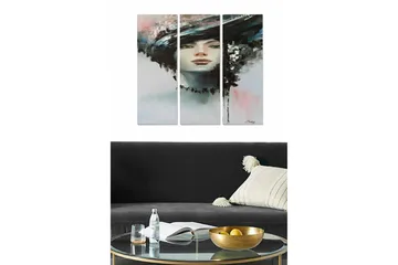 Canvastavla i trä 3-delar 50x70 cm - Porträtt av en kvinna med en dramatisk frisyr och abstrakt bakgrund - Svart / Vit / Ljusblå - Inredning - Tavlor & posters - Canvastavla