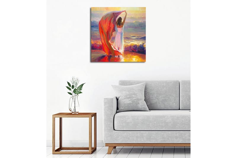 Canvastavla - Kvinna som håller upp en röd sjal vid havet - Röd / Vit / Blå - Inredning - Tavlor & posters - Canvastavla