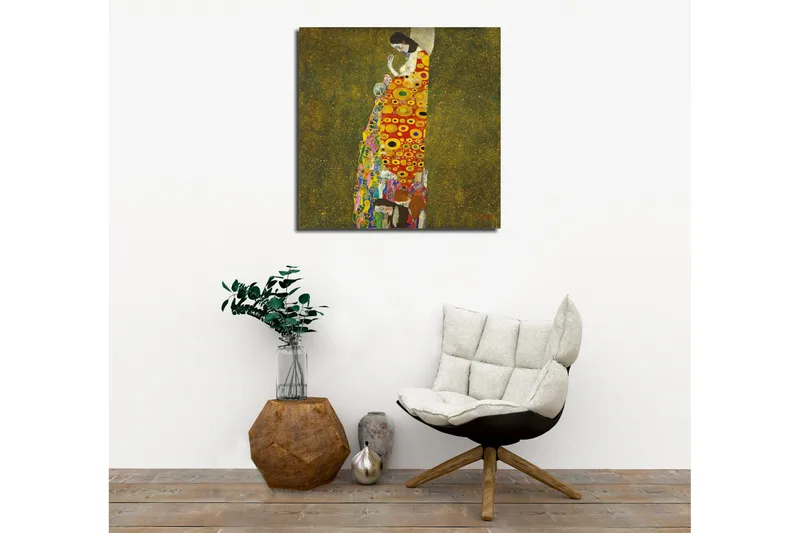 Canvastavla - Kvinnlig figur med färgglad klänning dekorerad med cirklar och blommor - Röd / Gul / Grön - Inredning - Tavlor & posters - Canvastavla