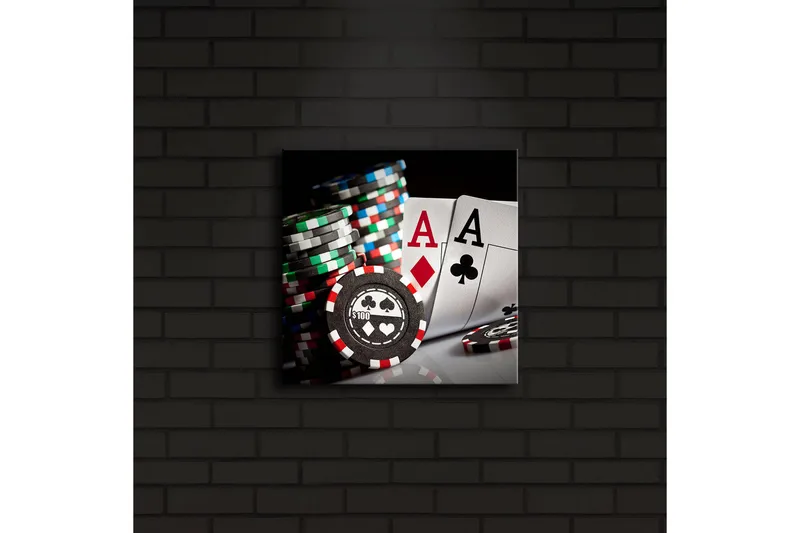 Canvastavla med LED-belysning 28x28 cm - Spelkort och pokerchips i fokus - Svart / Röd / Grön - Inredning - Tavlor & posters - Canvastavla