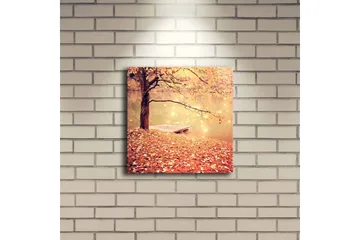 Canvastavla med LED-belysning 28x28 cm - Vacker höstscen med ett träd och en båt vid en spegelblanka sjö - Orange / Guld / Brun - Inredning - Tavlor & posters - Canvastavla