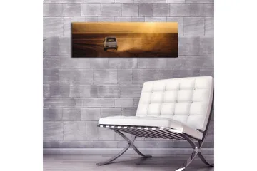 Canvastavla med LED-belysning 30x90 cm - Färgstark landskapsvy med en bil som kör på en grusväg - Guld / Brunt - Inredning - Tavlor & posters - Canvastavla