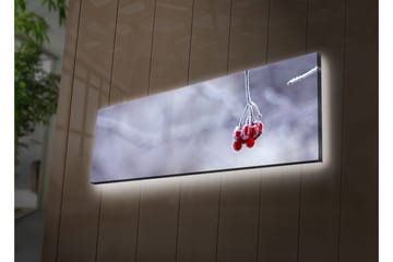 Canvastavla med LED-belysning 30x90 cm - Frostiga bär hängande från en gren - Röd / Grå / Vit - Inredning - Tavlor & posters - Canvastavla