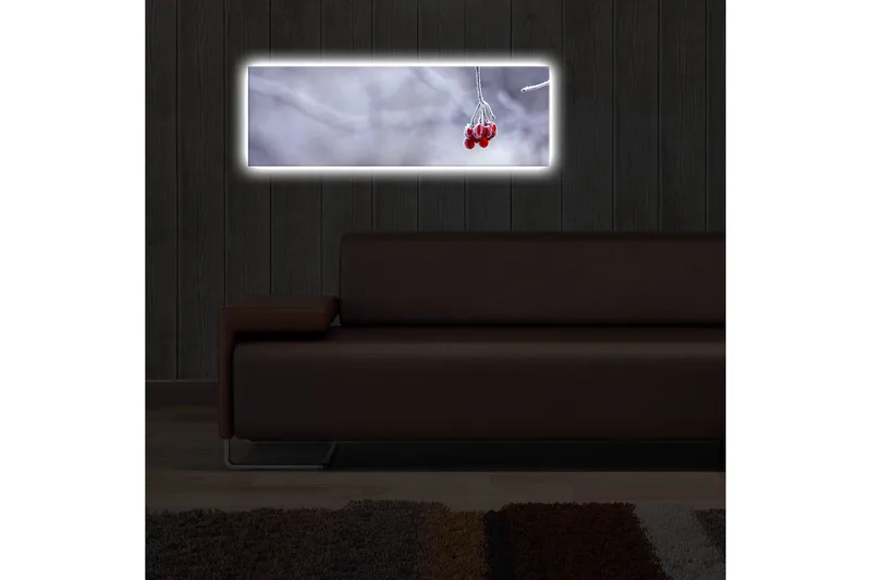 Canvastavla med LED-belysning 30x90 cm - Frostiga bär hängande från en gren - Röd / Grå / Vit - Inredning - Tavlor & posters - Canvastavla