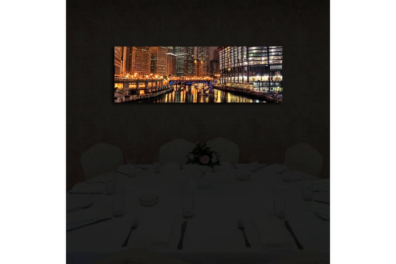 Canvastavla med LED-belysning 30x90 cm - Nattlig stadsbild med reflektioner i vattnet - Guld / Blå / Svart - Inredning - Tavlor & posters - Canvastavla
