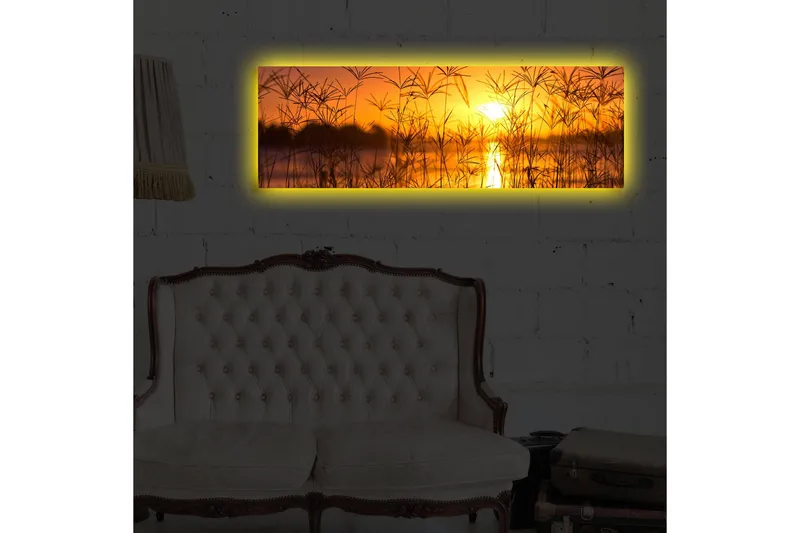 Canvastavla med LED-belysning 30x90 cm - Solnedgång över en spegelblanka sjö med gräs i förgrunden - Orange / Guld / Svart - Inredning - Tavlor & posters - Canvastavla