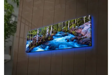 Canvastavla med LED-belysning 30x90 cm - Strömmande vatten i en naturskön miljö med omgivande träd - Blå / Grön / Brun - Inredning - Tavlor & posters - Canvastavla