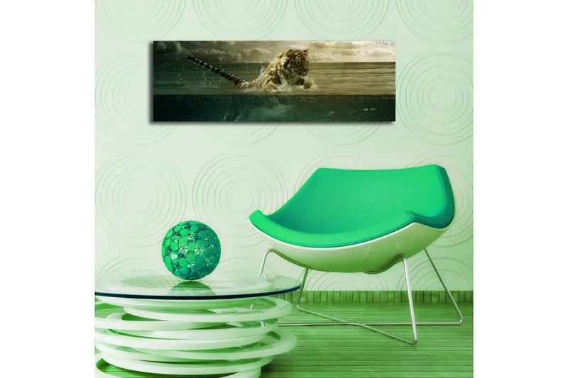 Canvastavla med LED-belysning 30x90 cm - Tiger som hoppar ur vattnet - Grön / Beige / Brun - Inredning - Tavlor & posters - Canvastavla