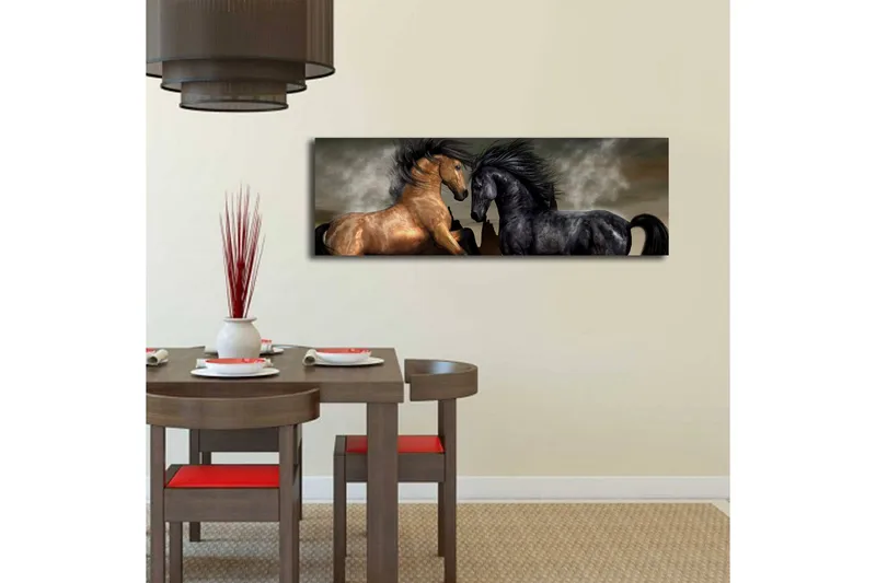 Canvastavla med LED-belysning 30x90 cm - Två hästar som möts i en kraftfull och dramatisk komposition - Guld / Svart / Grå - Inredning - Tavlor & posters - Canvastavla