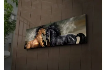 Canvastavla med LED-belysning 30x90 cm - Två hästar som möts i en kraftfull och dramatisk komposition - Guld / Svart / Grå - Inredning - Tavlor & posters - Canvastavla