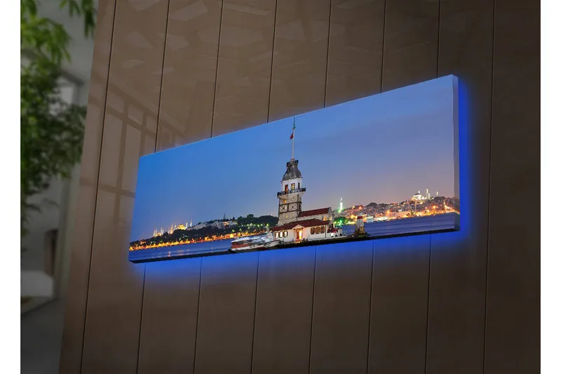 Canvastavla med LED-belysning 30x90 cm - Utsikt över en historisk fyr vid havet i skymningstimmen - Blå / Vit / Grå - Inredning - Tavlor & posters - Canvastavla