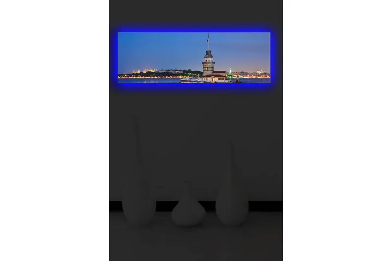 Canvastavla med LED-belysning 30x90 cm - Utsikt över en historisk fyr vid havet i skymningstimmen - Blå / Vit / Grå - Inredning - Tavlor & posters - Canvastavla