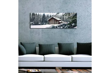 Canvastavla med LED-belysning 30x90 cm - Vinterlandskap med en stuga omgiven av snö och granar - Vit / Grön / Brun - Inredning - Tavlor & posters - Canvastavla