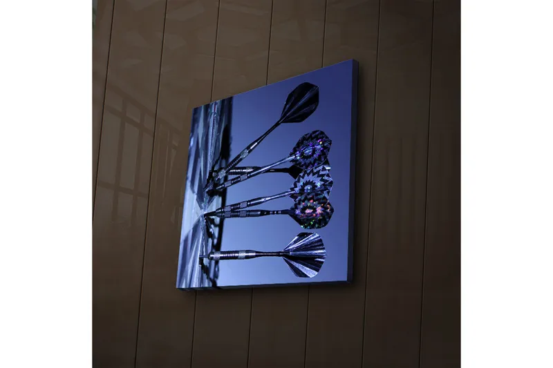 Canvastavla med LED-belysning 40x40 cm - Dartpilar i en stiliserad komposition - Mörkblå / Svart / Silver - Inredning - Tavlor & posters - Canvastavla