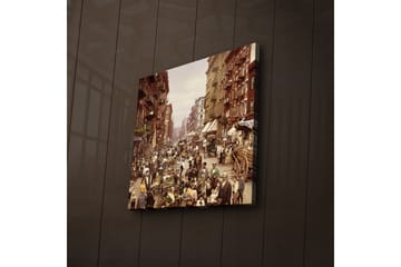 Canvastavla med LED-belysning 40x40 cm - Livlig gata med människor och marknadsstånd - Brun / Beige / Grön - Inredning - Tavlor & posters - Canvastavla