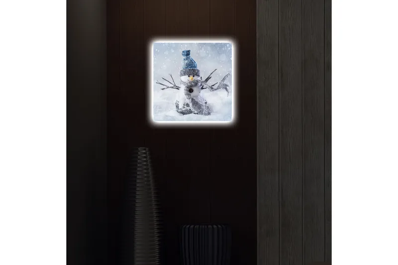 Canvastavla med LED-belysning 40x40 cm - Snögubbe i vinterlandskap med snöfall - Vit / Blå / Grå - Inredning - Tavlor & posters - Canvastavla