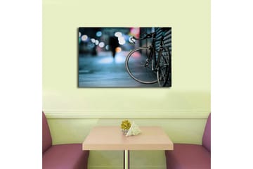 Canvastavla med LED-belysning 45x70 cm - Cykel i stadsmiljö med suddiga ljusreflexer - Svart / Blå / Grå - Inredning - Tavlor & posters - Canvastavla