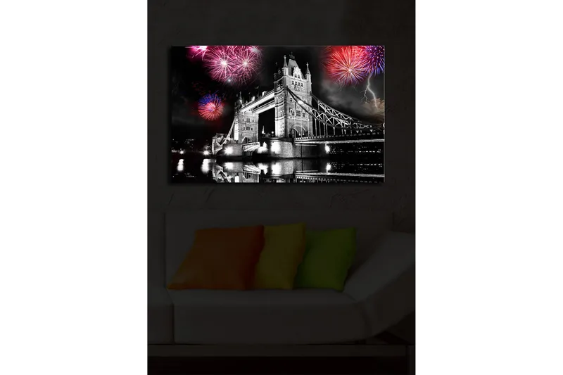 Canvastavla med LED-belysning 45x70 cm - Fyrverkerier över Tower Bridge i svartvitt - Svart / Röd / Blå - Inredning - Tavlor & posters - Canvastavla