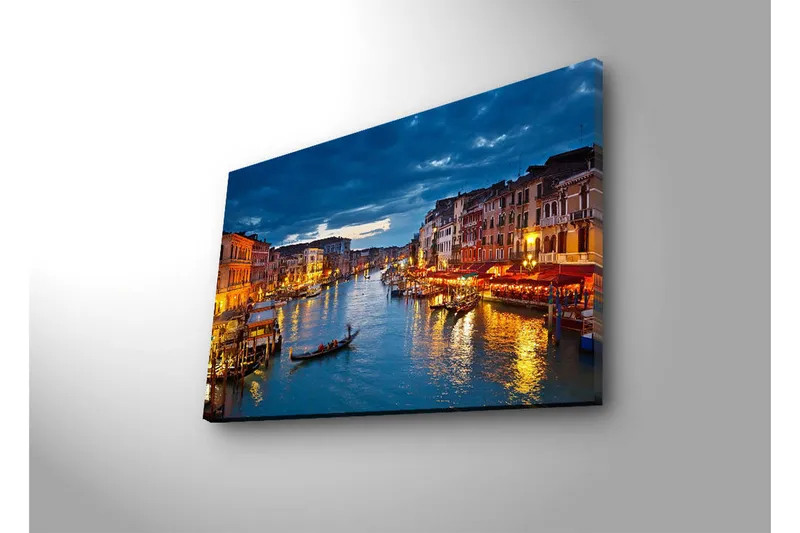 Canvastavla med LED-belysning 45x70 cm - Vacker vy över en kanal i Venedig med upplysta byggnader vid vattnet - Blå / Orange / Grön - Inredning - Tavlor & posters - Canvastavla