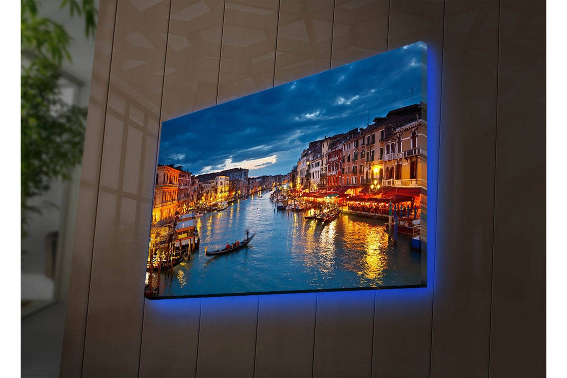 Canvastavla med LED-belysning 45x70 cm - Vacker vy över en kanal i Venedig med upplysta byggnader vid vattnet - Blå / Orange / Grön