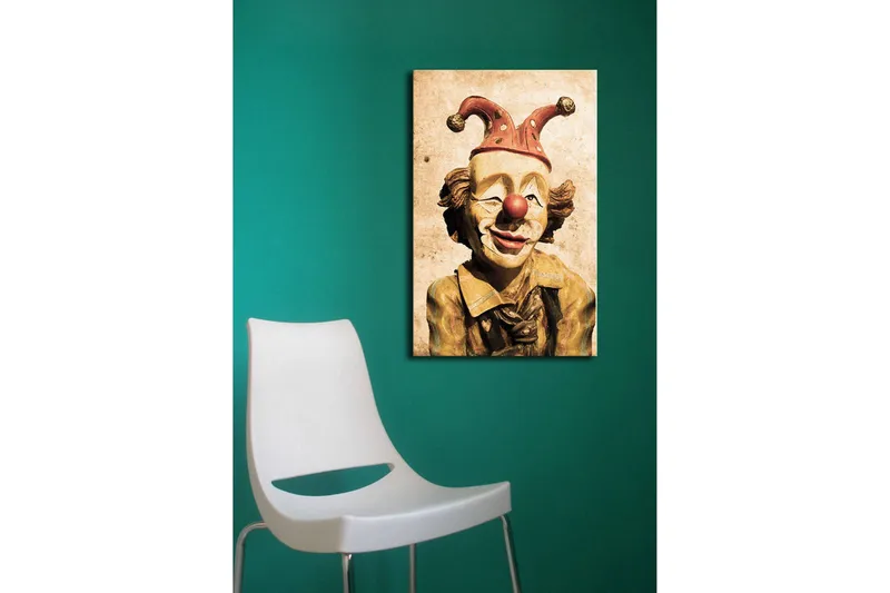 Canvastavla med LED-belysning 70x45 cm - Glad clown med röd näsa och färgglad hatt - Gul / Röd / Beige - Inredning - Tavlor & posters - Canvastavla