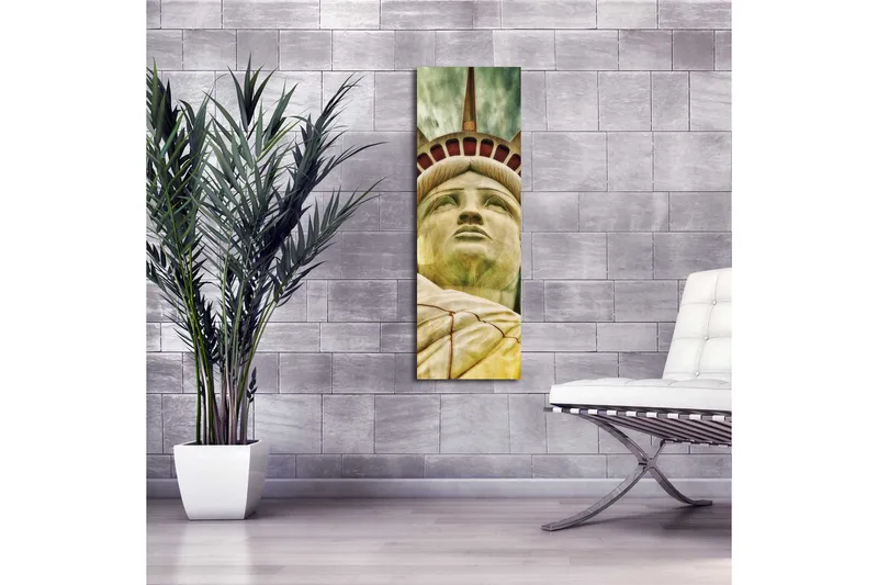 Canvastavla med LED-belysning 90x30 cm - Staty av frihetsgudinnan med fokus på ansiktet och kronan - Grön / Gul / Röd - Inredning - Tavlor & posters - Canvastavla