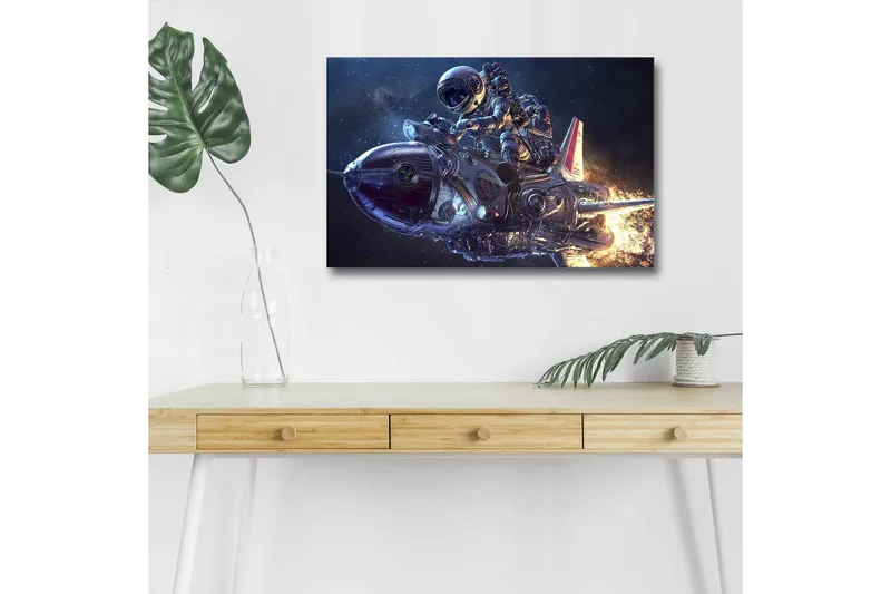 Canvastavla med LED-belysning - Astronaut på en futuristisk raket i rymden, Mörkblå / Silver / Orange