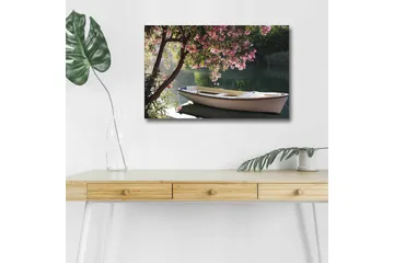 Canvastavla med LED-belysning - Båt vid en blommande trädkant vid vattnet - Rosa / Grön / Vit - Inredning - Tavlor & posters - Canvastavla