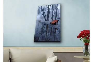 Canvastavla med LED-belysning - Dimma över en park med bänkar och reflektioner i vattenpölar - Mörkblå / Grå / Orange - Inredning - Tavlor & posters - Canvastavla