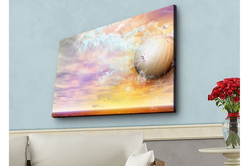 Canvastavla med LED-belysning - Drömlik landskap med en stor planet och färgglada moln - Lila / Orange / Beige - Inredning - Tavlor & posters - Canvastavla