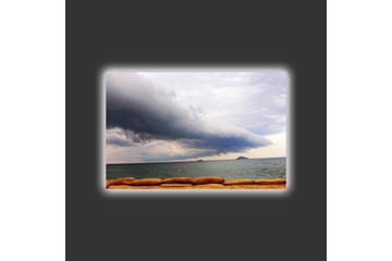 Canvastavla med LED-belysning - Dramatiskt havslandskap med mörka moln och stilla vatten - Mörkblå / Grå / Beige - Inredning - Tavlor & posters - Canvastavla