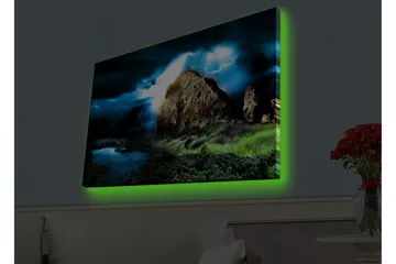 Canvastavla med LED-belysning - Dramatiskt landskap med klippor och stormiga moln - Mörkblå / Grön / Svart - Inredning - Tavlor & posters - Canvastavla