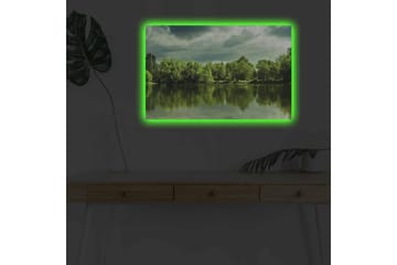 Canvastavla med LED-belysning - Grönskande landskap vid en spegelblanka sjö - Grön / Blå / Vit - Inredning - Tavlor & posters - Canvastavla