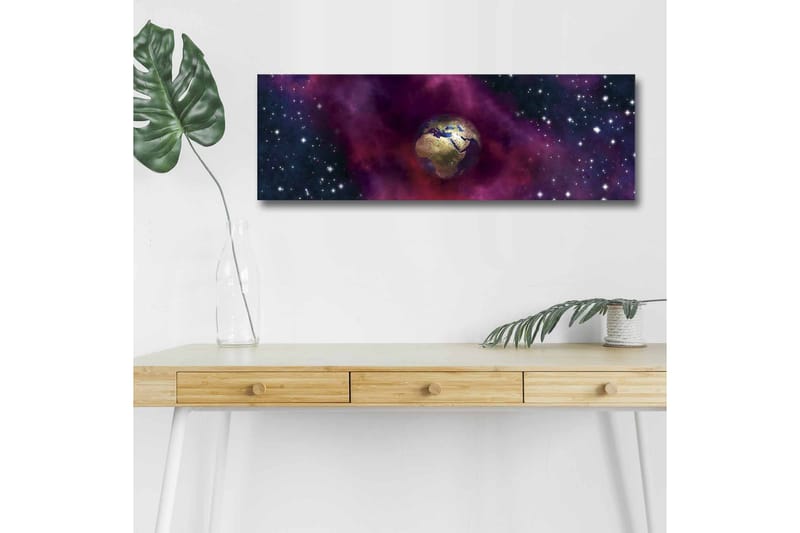 Canvastavla med LED-belysning - Jorden omgiven av en stjärnklar rymd med färgglada nebulosor - Lila / Blå / Guld - Inredning - Tavlor & posters - Canvastavla