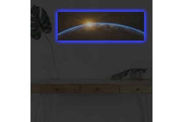 Canvastavla med LED-belysning - Jorden sedd från rymden med en soluppgång i horisonten - Blå / Orange / Svart - Inredning - Tavlor & posters - Canvastavla