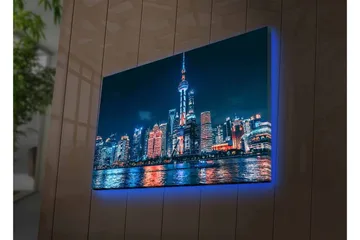 Canvastavla med LED-belysning - Nattlig stadsbild av Shanghai med ljusa skyskrapor och reflektioner i vattnet - Mörkblå / Orange / Vit - Inredning - Tavlor & posters - Canvastavla