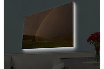 Canvastavla med LED-belysning - Regnbåge som sträcker sig över en grön dalgång - Grön / Brun / Gul - Inredning - Tavlor & posters - Canvastavla