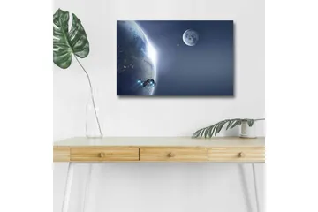 Canvastavla med LED-belysning - Rymdskepp som svävar nära jorden med en måne i bakgrunden - Mörkblå / Ljusblå / Grå - Inredning - Tavlor & posters - Canvastavla