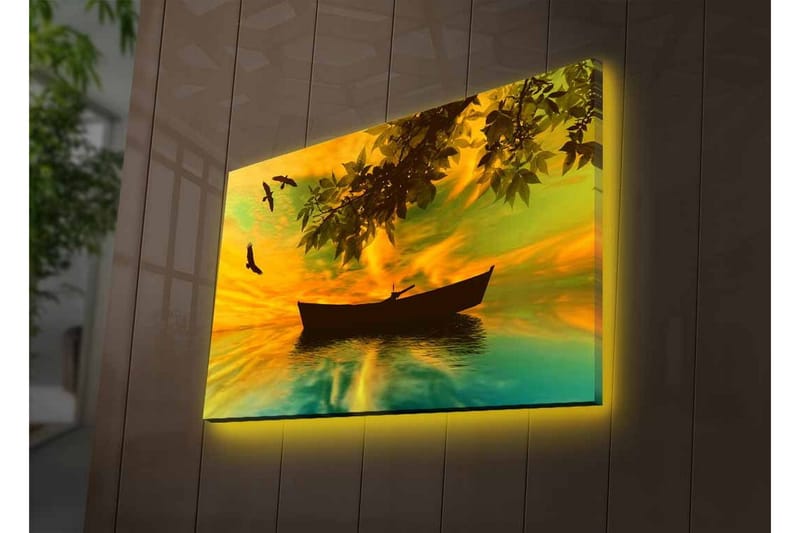 Canvastavla med LED-belysning - Silhuett av en båt på spegelblanka vatten med en färgsprakande solnedgång - Gult / Grönt / Svart - Inredning - Tavlor & posters - Canvastavla