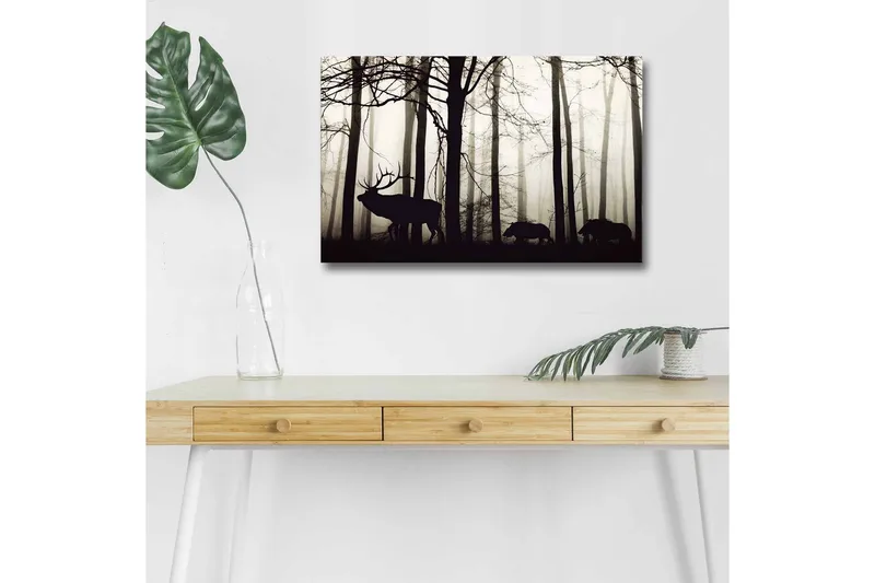 Canvastavla med LED-belysning - Silhuetter av hjort och vildsvin i en dimmig skogsmiljö, Svart / Grå / Vit