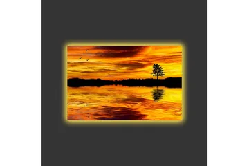 Canvastavla med LED-belysning - Solnedgång över en spegelblanka sjö med silhouett av ett träd - Guld / Orange / Svart - Inredning - Tavlor & posters - Canvastavla