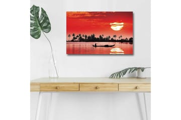 Canvastavla med LED-belysning - Solnedgång över en stilla sjö med silhuetter av palmer och en båt - Röd / Svart / Orange - Inredning - Tavlor & posters - Canvastavla