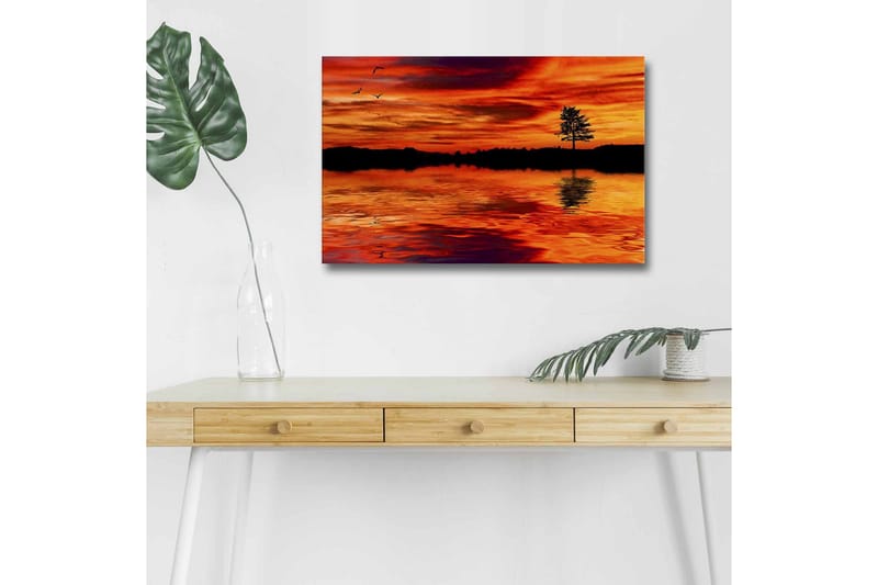 Canvastavla med LED-belysning - Solnedgång över stilla vatten med silhouett av ett ensamt träd - Orange / Röd / Svart - Inredning - Tavlor & posters - Canvastavla