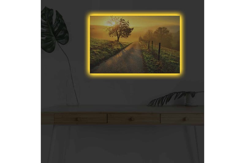 Canvastavla med LED-belysning - Soluppgång över en slingrande väg med träd och gärdesgård - Guld / Grön / Brun - Inredning - Tavlor & posters - Canvastavla